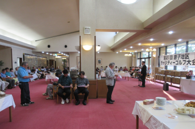 第21回唐子地区チャリティーゴルフ大会表彰式の画像です。