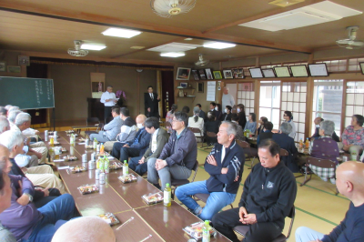  宮鼻自治会敬老会の画像です。