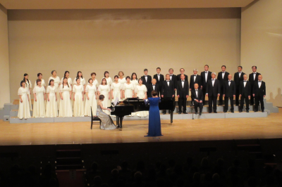 合唱の夕べの写真です。