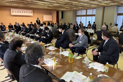  高坂地区新年会の画像です。