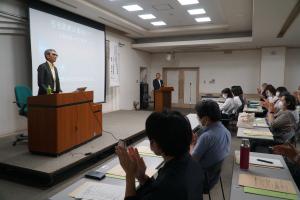 杉浦医師による講義の様子