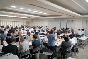 グループワーク後の発表の様子２