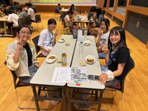 夕食の様子