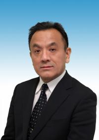 講師　石上教授の写真です。