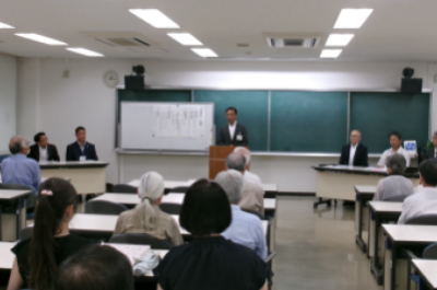 第30回比企地域勤労者文化展表彰式の画像です。