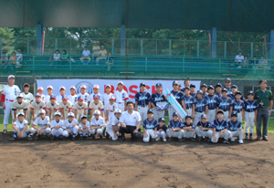 東松島市と東松山市の少年野球チーム交流試合の写真1