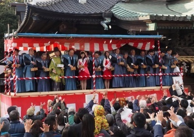 箭弓稲荷神社の節分祭の画像