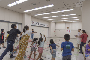 紙飛行機大実験の画像