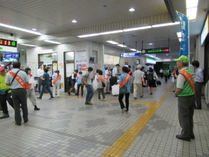 東松山駅声かけ活動