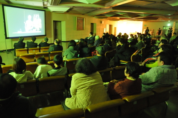 名誉市民称号授与式記念講演会写真42