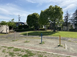 新宿町児童公園の鉄棒