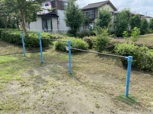 五領町南児童公園の鉄棒