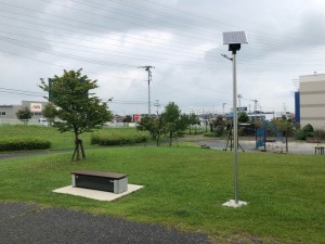 ソーラー照明灯 かまどベンチ_折本山公園