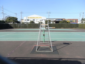新郷公園テニスコート