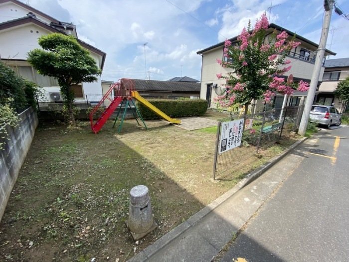 若松町一丁目街区公園の全景