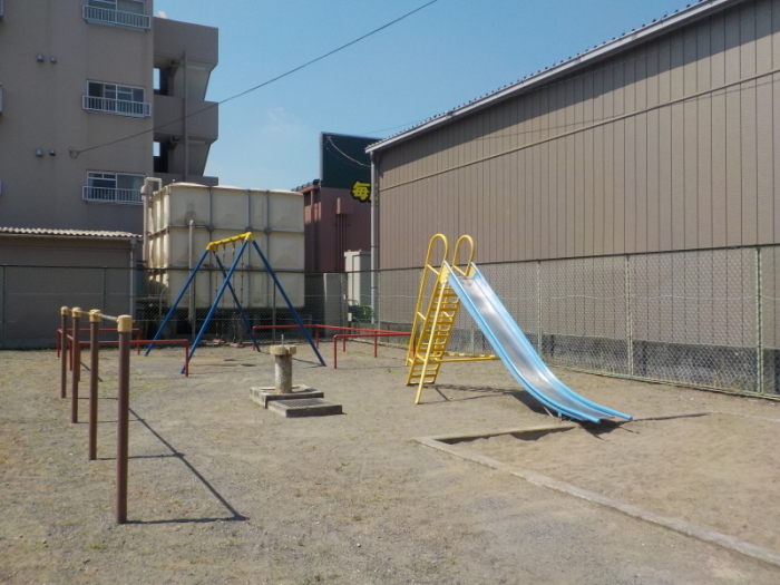 若松町二丁目児童公園の全景