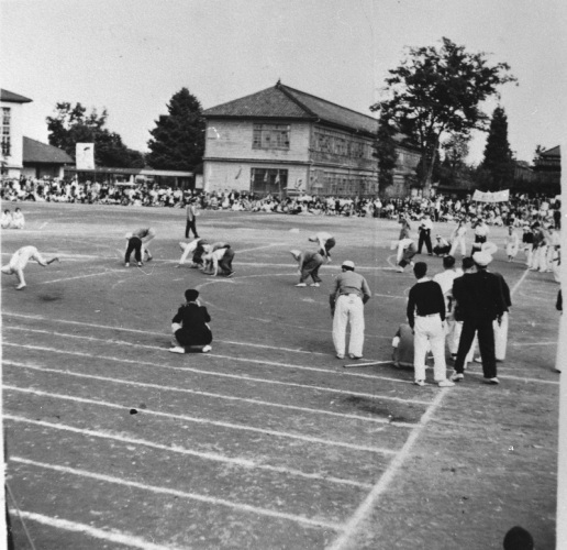 1955年の松山第一小学校体育祭の写真