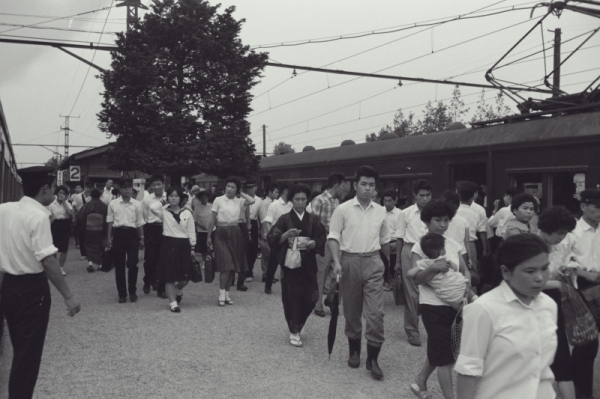 1963年の東松山駅の風景の写真