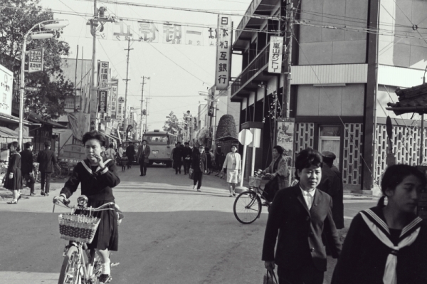 1963年のぼたん通りの写真