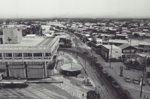 1973年の消防署屋上からの市街を写した写真