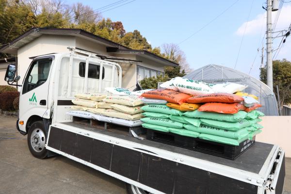 JA埼玉中央のトラックの写真