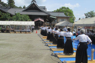 第6回箭弓稲荷神社奉納東松山市弓道大会の画像です。
