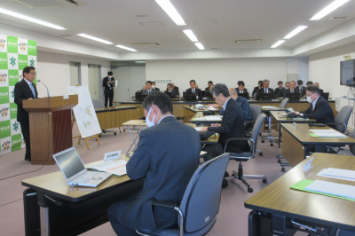 定例記者会見の画像です。