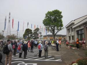 野本市民活動センターの鯉のぼりも見送り