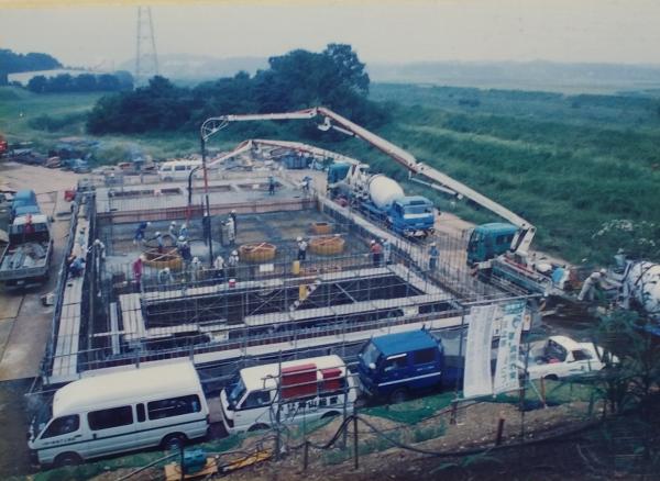 平成8年雨水ポンプ場コンクリート打設写真