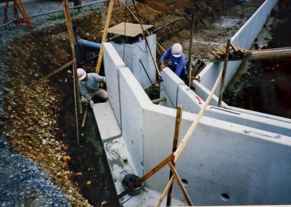 平成6年砂田町水路布設写真
