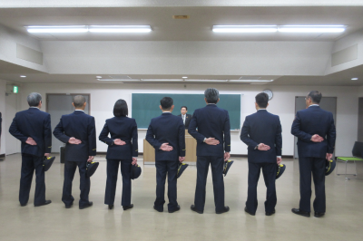 比企広域消防本部 昇任者・新規採用職員管理者申告・新消防団長辞令交付式　比企広域市町村圏組合辞令交付式の画像です。